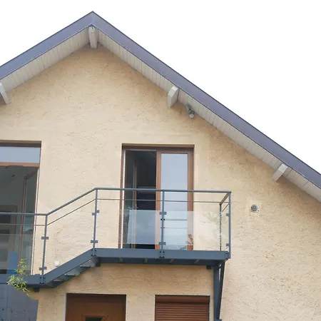 アパート Cathy Maelys エクスレバン