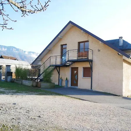 Cathy Maelys アパート