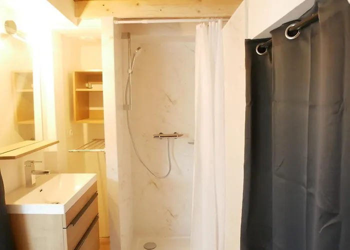 Cathy Maelys エクスレバン